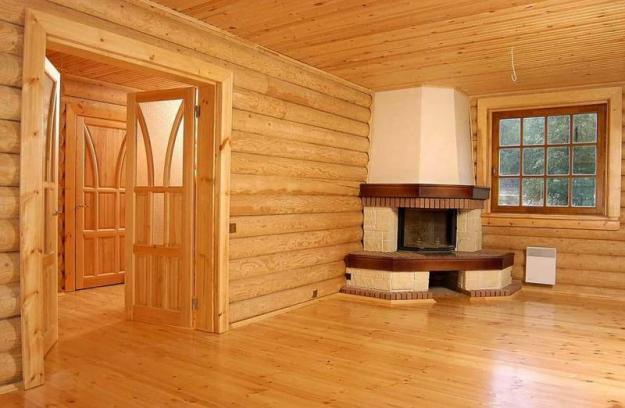 Оздоблення дерев'яного будинку всередині своїми руками непросте завдання, тому що вимагає певних технічних навичок від господарів, а також чіткого плану монтажних робіт