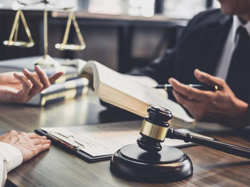 Когда может быть полезна онлайн консультация адвоката?