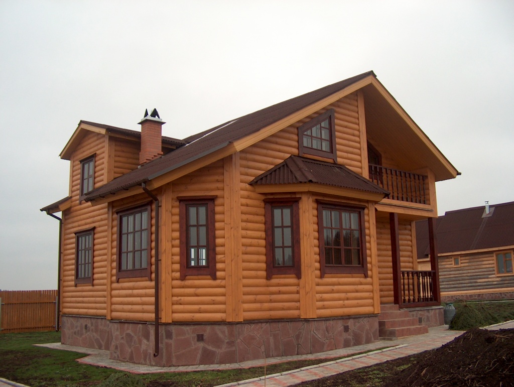 Блок-хаус - це універсальний матеріал, призначений для внутрішньої і зовнішньої   обробки будинку